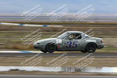 media/Nov-16-2025-CalClub SCCA (Sun) [[2975c16dfc]]/Group 4/Turn 1/